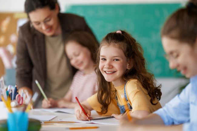 Kinder in der Schule